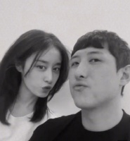 T-ara朴智妍12月举行婚礼 年初与黄载均官宣结婚