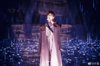 许嵩曾谈对公开恋情的看法:看另一半的想法和选择