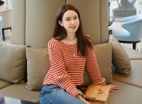 张大奕因不满凑单满减，将店铺便宜商品全下架，公开爆粗口惹争议