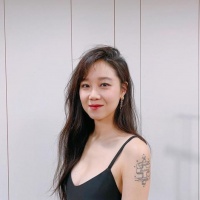 孔孝真婚后首露面，放出结婚照片笑容满满