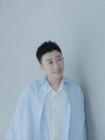 被网友问更爱杨幂还是赵丽颖 于正这样回应