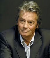 “坏孩子”阿兰·德龙的孤寂晚年