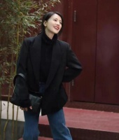 高圆圆近照曝光，招牌笑容太甜了，引起网友热议