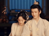 张小斐成了金鸡影后，热依扎成了飞天视后，杨幂却成了古偶太后