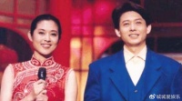 前央视一哥现身，曾因帅出名和董卿相恋，今气质大变“姨味”十足