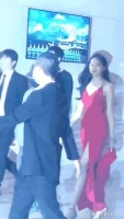 关晓彤：我就喜欢看你想干我，又干不了我的样子