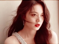令人惊叹的美貌 妹妹长大了