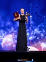 齐溪首获金鸡奖，前夫宋宁峰和现任婚姻抓马，婚姻选对人太重要了