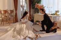 宋秉洋官宣和相恋13年女友结婚 婚纱大片曝光幸福满满