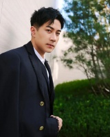 刘恺威故意恶心杨幂？黄子韬砸钱捧女友？虞书欣撩小生？金世佳没戏拍？赵小棠黏上德云社？王星越有靠山？