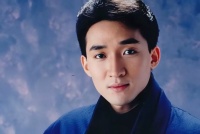 香港知名歌手复出！遭前女友骗200万，隐居内地13年至今害怕结婚