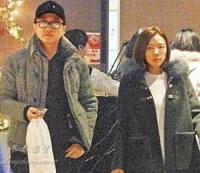 庾澄庆与小14岁娇妻罕见同框，相视而笑秀恩爱，结婚6年儿女双全