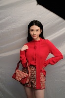 邱淑贞21岁女儿近照曝光，清纯甜美充满活力，最美星二代名不虚传