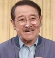 刘丹回应刘恺威新恋情，离婚多年看到儿子恋爱，引起热议