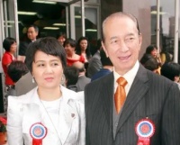 何鸿燊家族的基因有多强？亲妹妹95岁才去世，亲姐姐101岁还健在