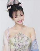 柳岩身材又赢了，世界杯舞蹈身材凹凸有致，网友：啥时候做啦啦队