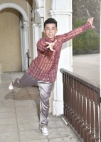 TVB绿叶获高层钦点开剧！曾穷到账户仅3位数，胸口留十寸长疤痕