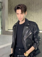 罗云熙工作室发声明 透露车中再次发现跟踪定位器