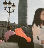 16岁李嫣近况曝光，穿透视装逛街，大胆作风有妈妈王菲风范