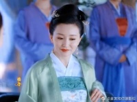 大娘子风风火火的性子，要是带上步摇影响她发挥