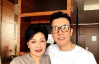 哈文晒女儿照片，与以往大不同，引起网友热议