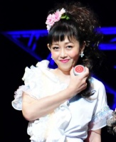 浅香唯摔伤韧带再次损伤 发文安慰粉丝不要担心