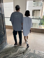 秦岚魏大勋被网友偶遇 二人在酒店里牵手热聊