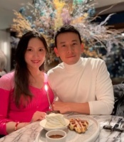 石修儿子陈宇琛官宣太太诞下女儿 一家三口牵手温馨合照