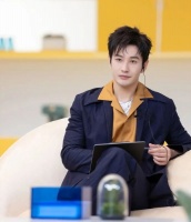 黄晓明被吴签供了？大S要辞退保姆？黄磊女儿入行？熊梓淇人品差？李一桐撕新戏？赵今麦被团队坑？