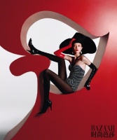 倪妮的绽放芭莎开年大片 魅力十足气场全开