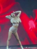 “走火入魔的舞台表现力”