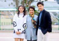 梁安琪与何猷亨一起跨年，被后生亲到脸变形，未看到奚梦瑶何猷君