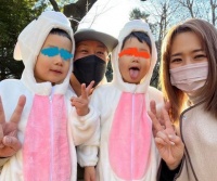 苍井空和老公久违同框，49岁光头DJ跟帅绝缘，却能让爱妻保持“童颜”