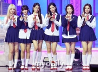 韩女团IVE三名成员感染新冠 安宥真为第二次确诊