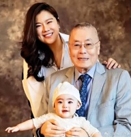 孙颖41岁嫁给老师刘诗昆，44岁为81岁老公生下女儿