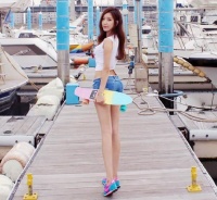 韩国最美体育老师，近照秀身材！嫁给马东锡差17岁，极品臀腰比