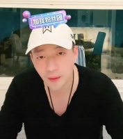 汪小菲深夜直播，怒斥大S离婚早有预谋，称张颖颖是恩人！