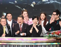 70岁TVB高层夺演艺大奖，屹立TVB达49年，曾一人独大掌控艺人命脉