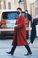 吴磊穿大衣太好看了吧！