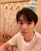 王俊凯发文呼吁引导粉丝：大家不要抱着戾气生活