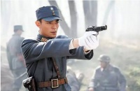 7大军装男神，胡歌只排第二，第一的他铁血硬汉形象深入人心