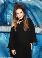 迈克尔·杰克逊54岁前妻离世，猫王的女儿，77岁母亲伤心宣布死讯