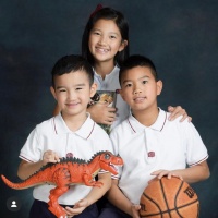 港姐曹敏莉供仨子女上最贵名校，年花费75万，与顶级富二代做校友