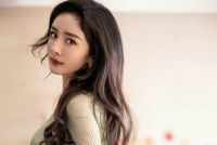 网传杨幂下部剧确定，或将挑战反派角色，有望与唐嫣老公罗晋搭档