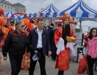 霍震霆现身南沙！77岁身体硬朗，没有富豪架子，离婚17年至今单身