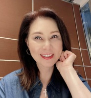 前知名港姐刑满出狱！学历造假还多次偷逃税款，卖保险年薪过百万