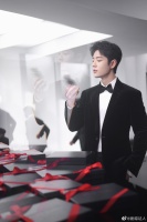 肖战小室营业啦，最后一波存货，咱就是说西装战真的太帅啦……