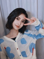 陈钰琪兔年超可爱三连拍！