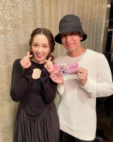 超甜！TVB花旦春节晒与视帝情侶裝照，晒爱成瘾曾暗示两人共浴