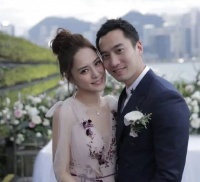 阿娇被友人曝离婚真实原因：与赖弘国生活不和谐？吴彦祖也有同样